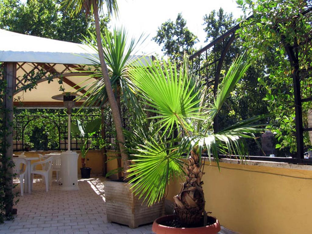 Hotel Residenza Camilla Roma Exterior foto